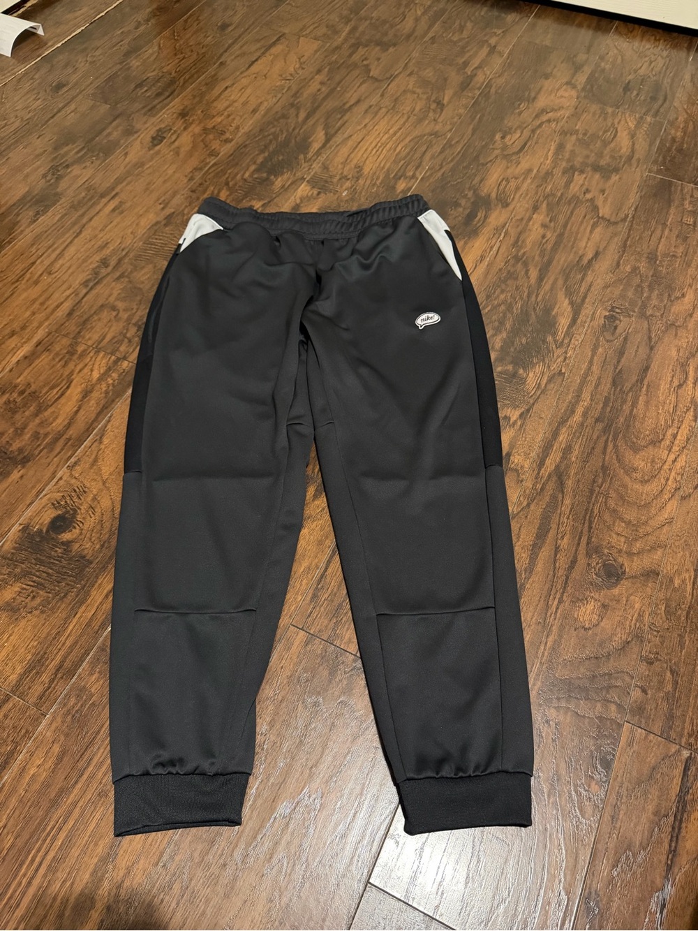 Nike men’s joggers size XL